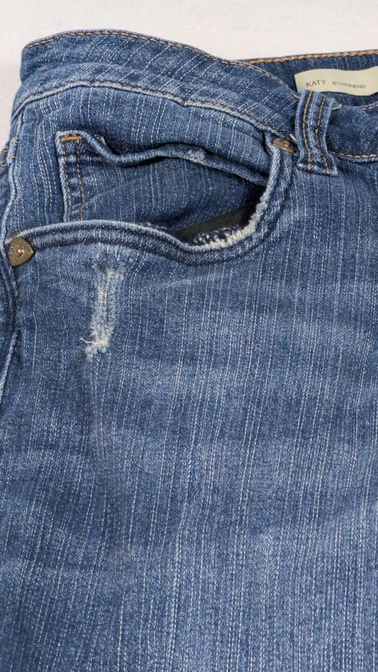KUT From The Kloth Katy Mid Rise Boyfriend Jeans Medium Wash Stretch Denim 10 - Picture 3 of 15